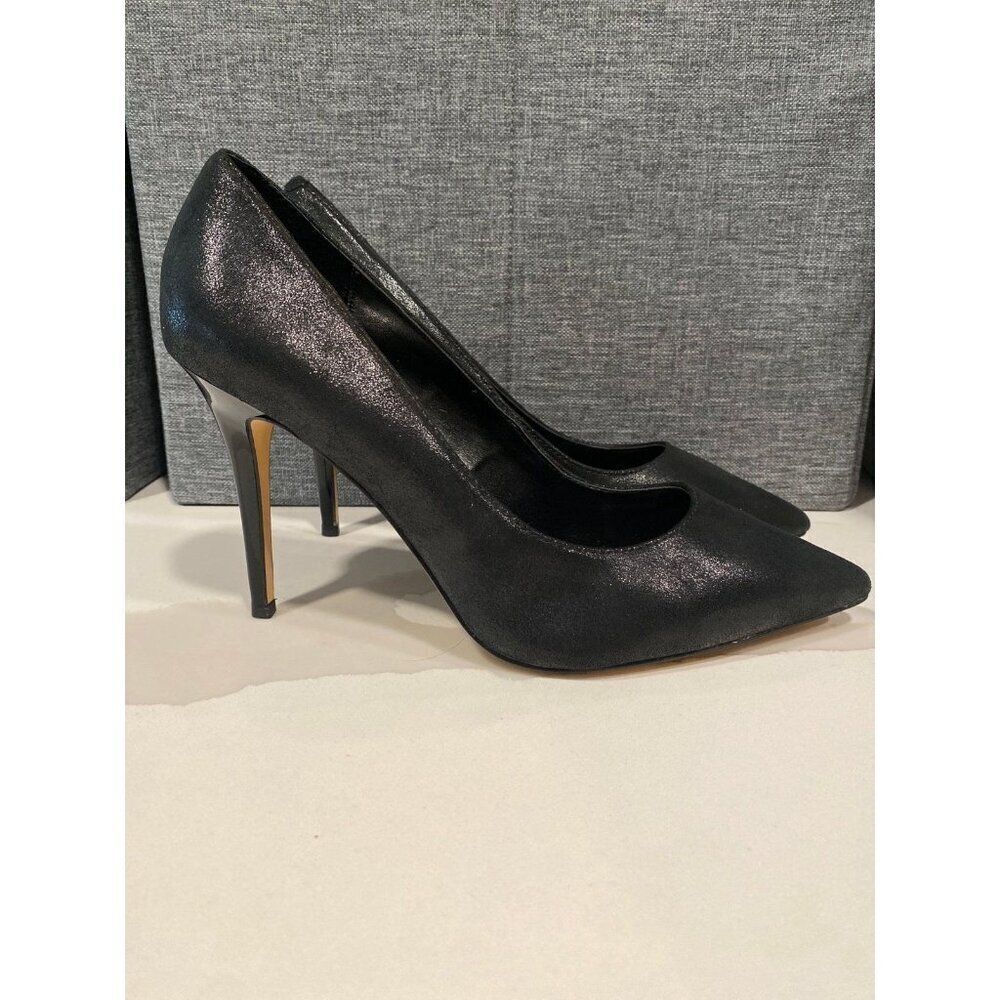 White House Black Market Embossed Black Leather Stiletto Pumps Size 7.5 Classic - Picture 3 of 7